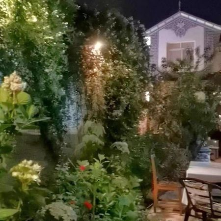 The Lily Pad Inn ต้าหลี่ ภายนอก รูปภาพ
